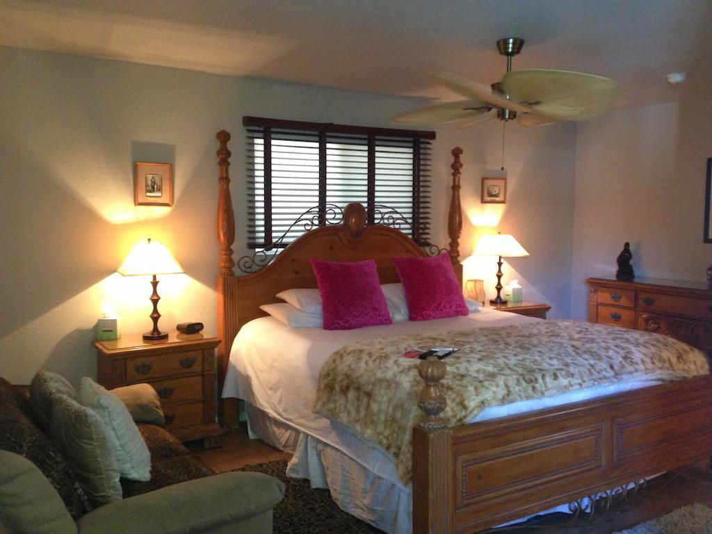 Sea Mountain Nude Resort & Spa Hotel - Adults Only Desert Hot Springs Quarto foto